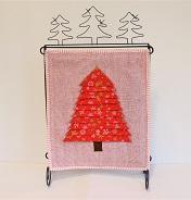 Mini Christmas Tree Wall Hanging (Red)
