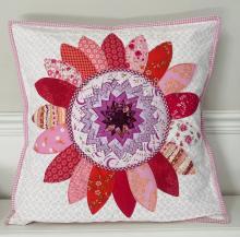 PINK DAISY CUSHION KIT